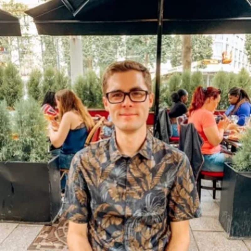 a man sitting in a restaurant